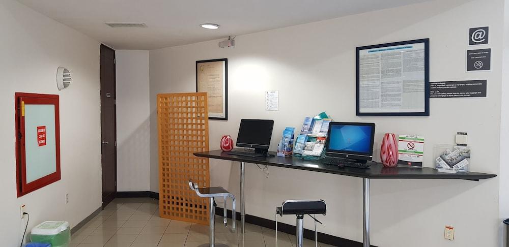 Ibis Monterrey Valle San Pedro Garza Garcia Buitenkant foto