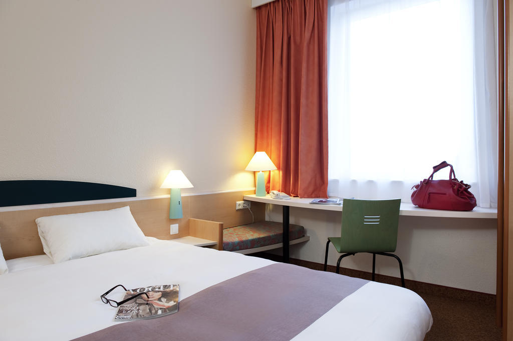 Ibis Monterrey Valle San Pedro Garza Garcia Kamer foto